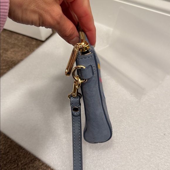 Talbots leather heart embroidered wristlet wallet - Picture 3 of 5